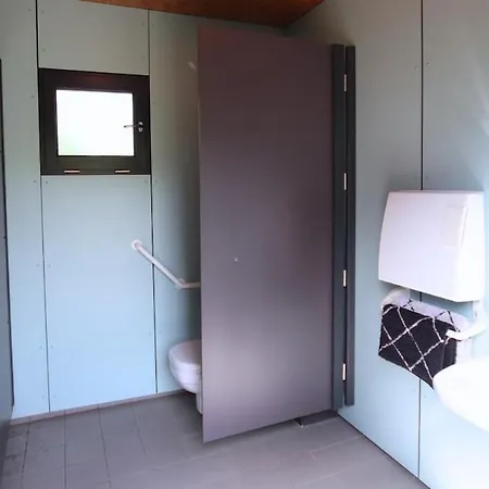 Les Ecolodges De Mont Bernanchon *